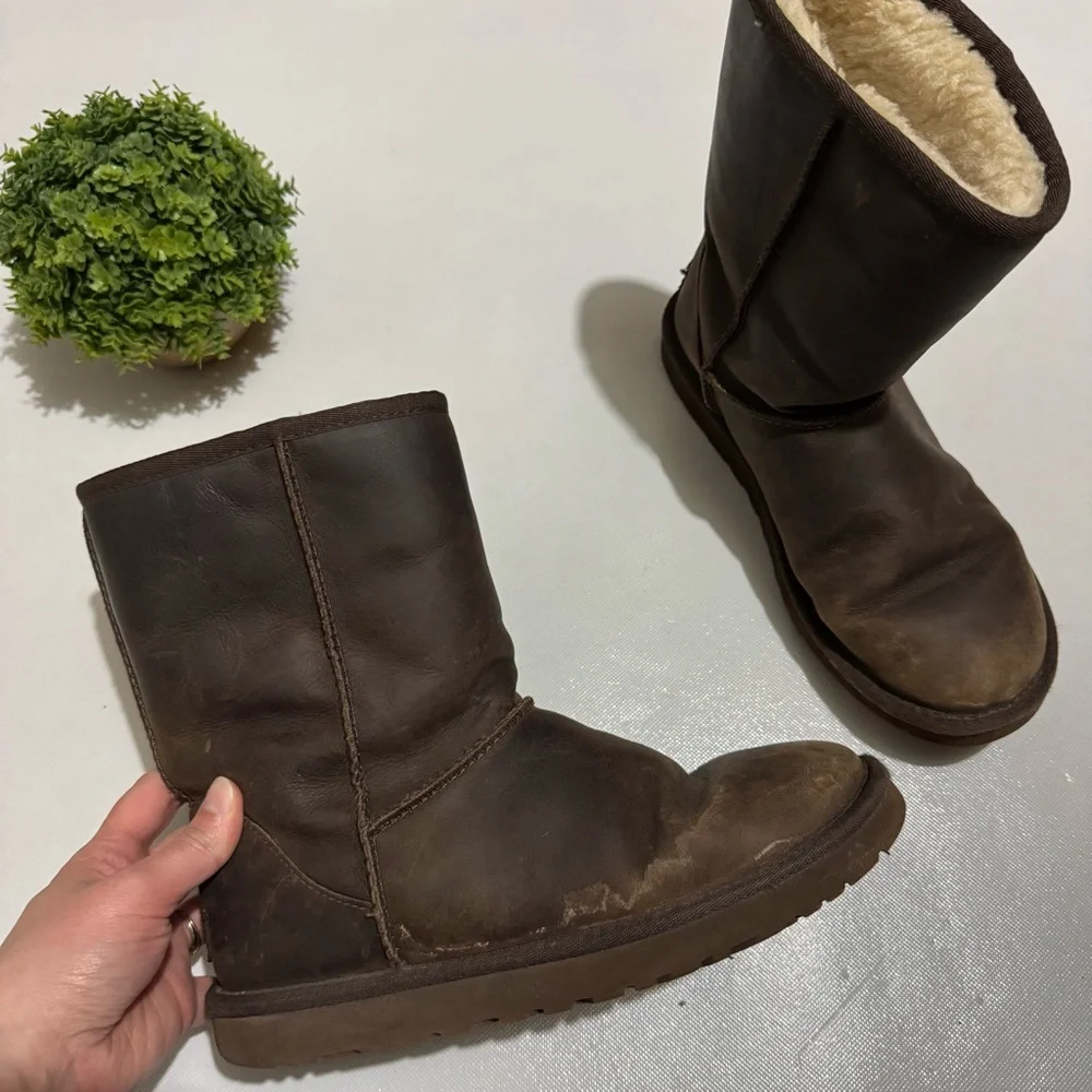 UGG Classic Shirt Boots Brown Oiled Leather Sheepskin Shearling 1005093 Size 8‎